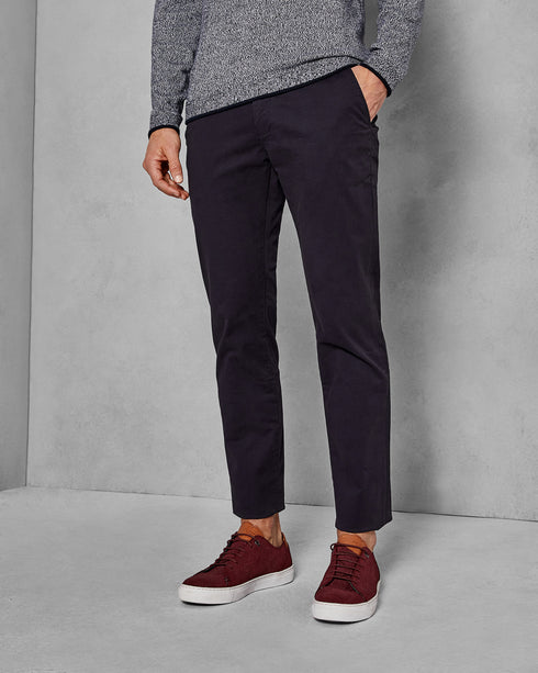 <P Class="Title_Title__3Pbf0" Data-Testid="Product:Title"><Span Style="Text-Decoration: Underline;">Seleb Slim Fit Chinos<...